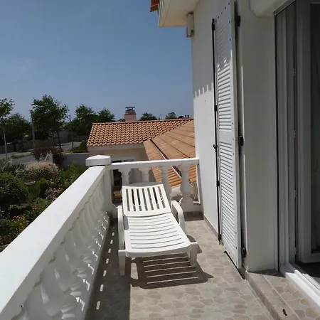 Σπίτι διακοπών Maison Avec Jardin Prive *