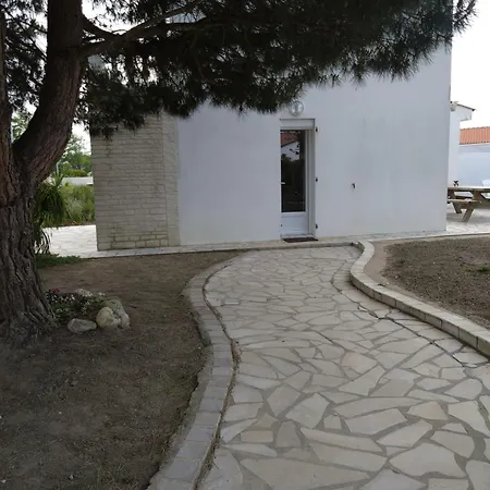 Σπίτι διακοπών Maison Avec Jardin Prive *