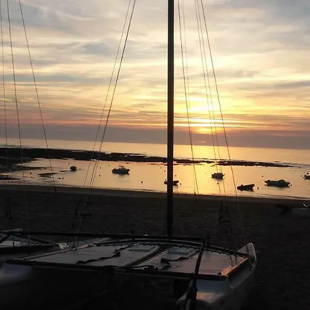 Maison Avec Jardin Privé Сasa de vacaciones *