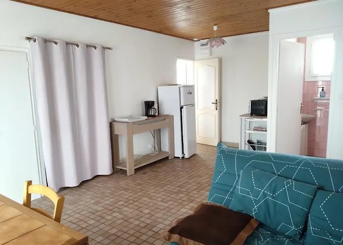 Maison Avec Jardin Prive Дом отдыха *