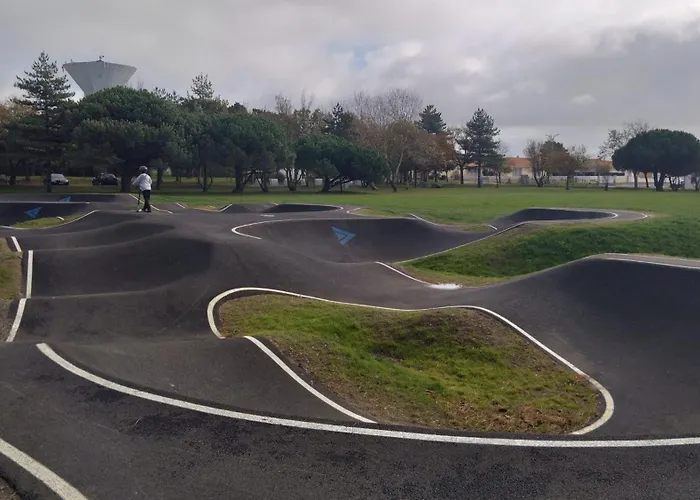 Дом отдыха Maison Avec Jardin Prive *