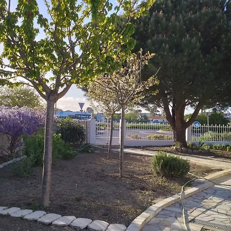 Maison Avec Jardin Prive