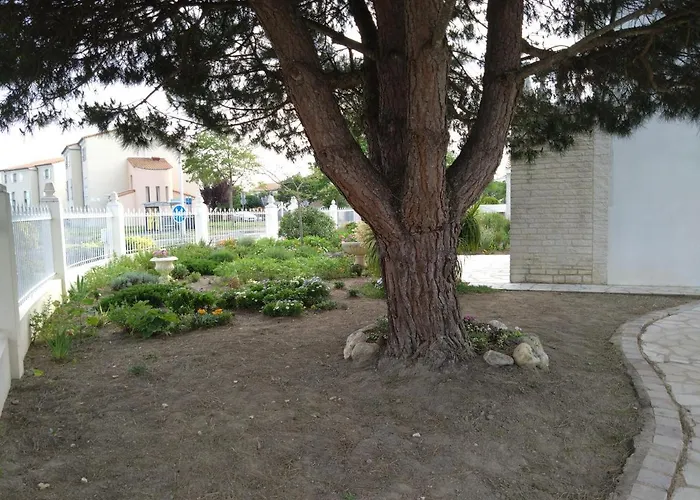 펜션 Maison Avec Jardin Prive 생 힐레르 드 리에